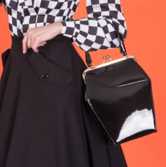 Tatyana Vintage Black To Die For Coffin Kisslock Pinup Purse w Leopard Lining - Picture 2 of 8